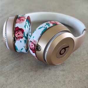 Beats by Dre. Gold + Brand New Ear Pieces